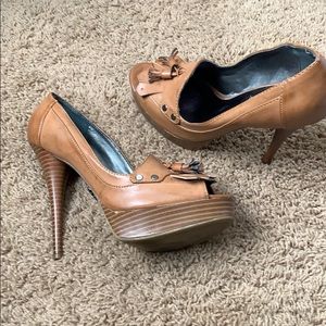 Simply Vera Wang Open toed heeled loafers